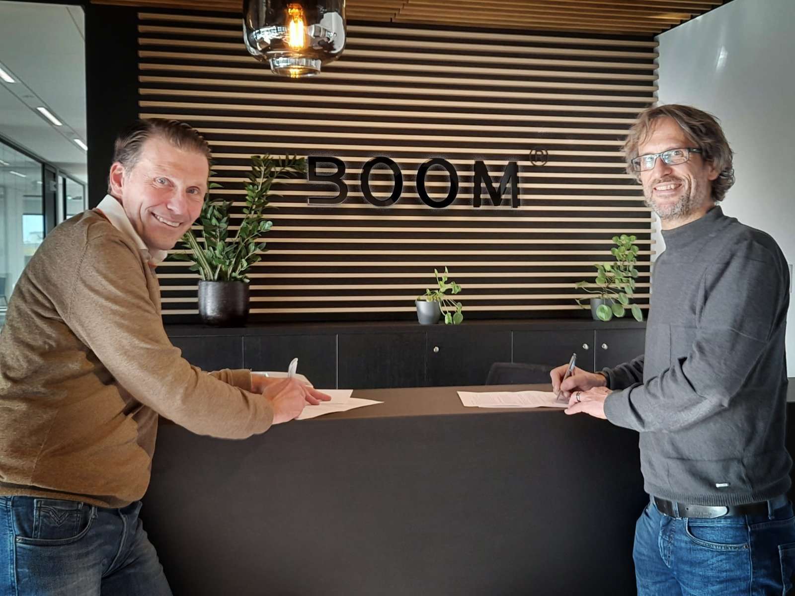 Hoe speel ik gratis Club 2000: de beste methodes